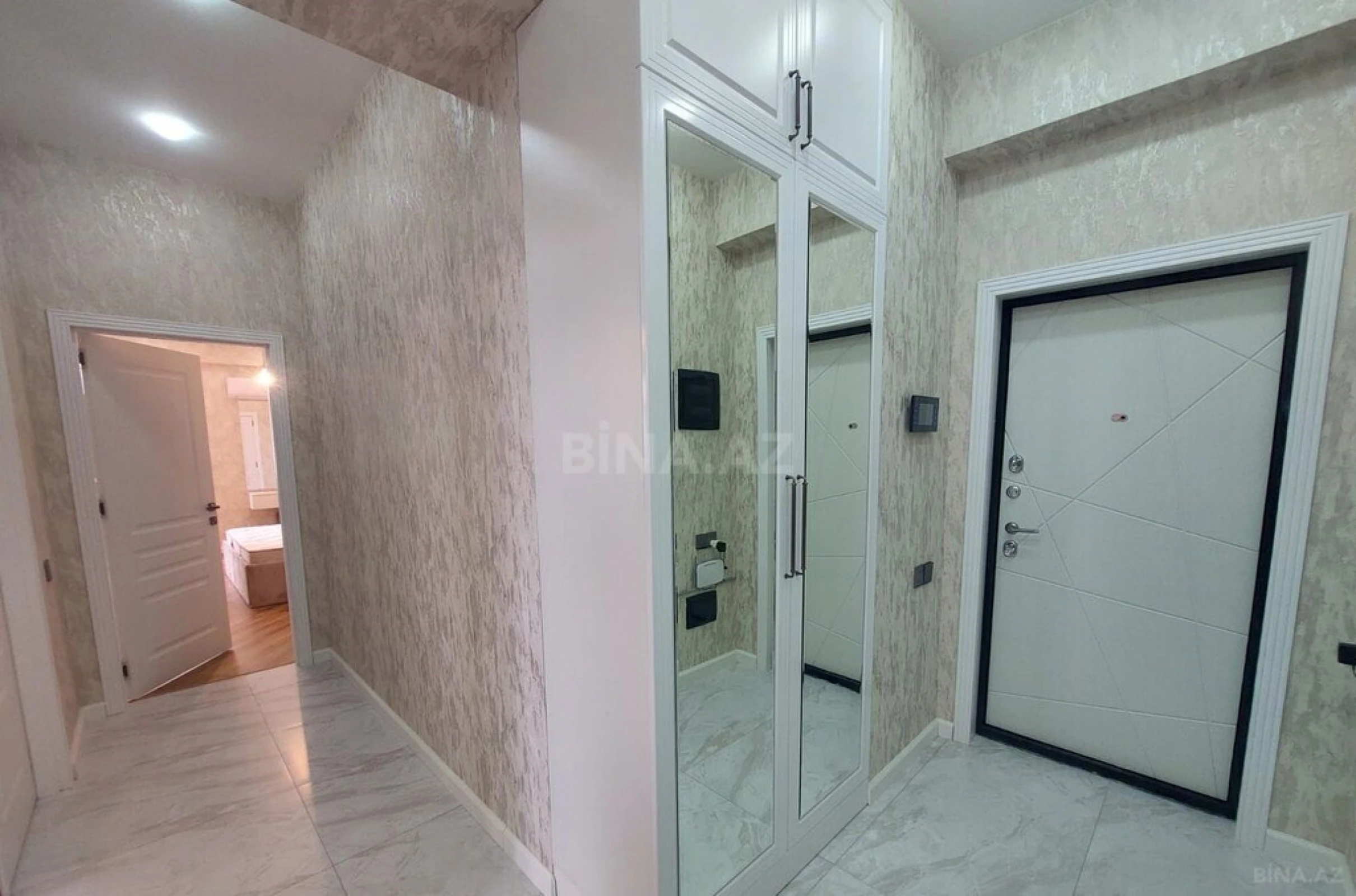 Satılır 2 otaqlı mənzil 95.5 m²