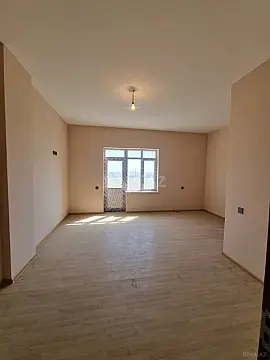 Satılır 6 otaqlı mənzil 340 m²