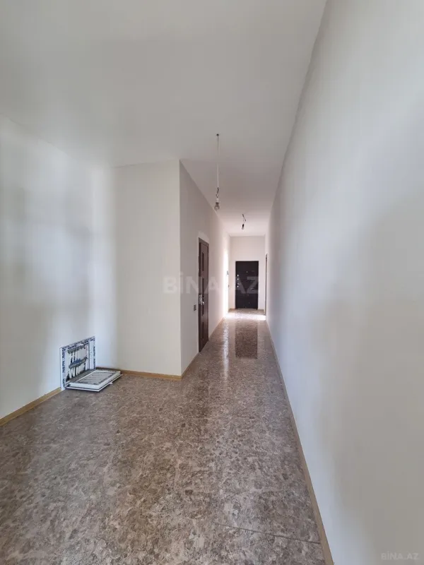 Satılır 6 otaqlı mənzil 340 m²