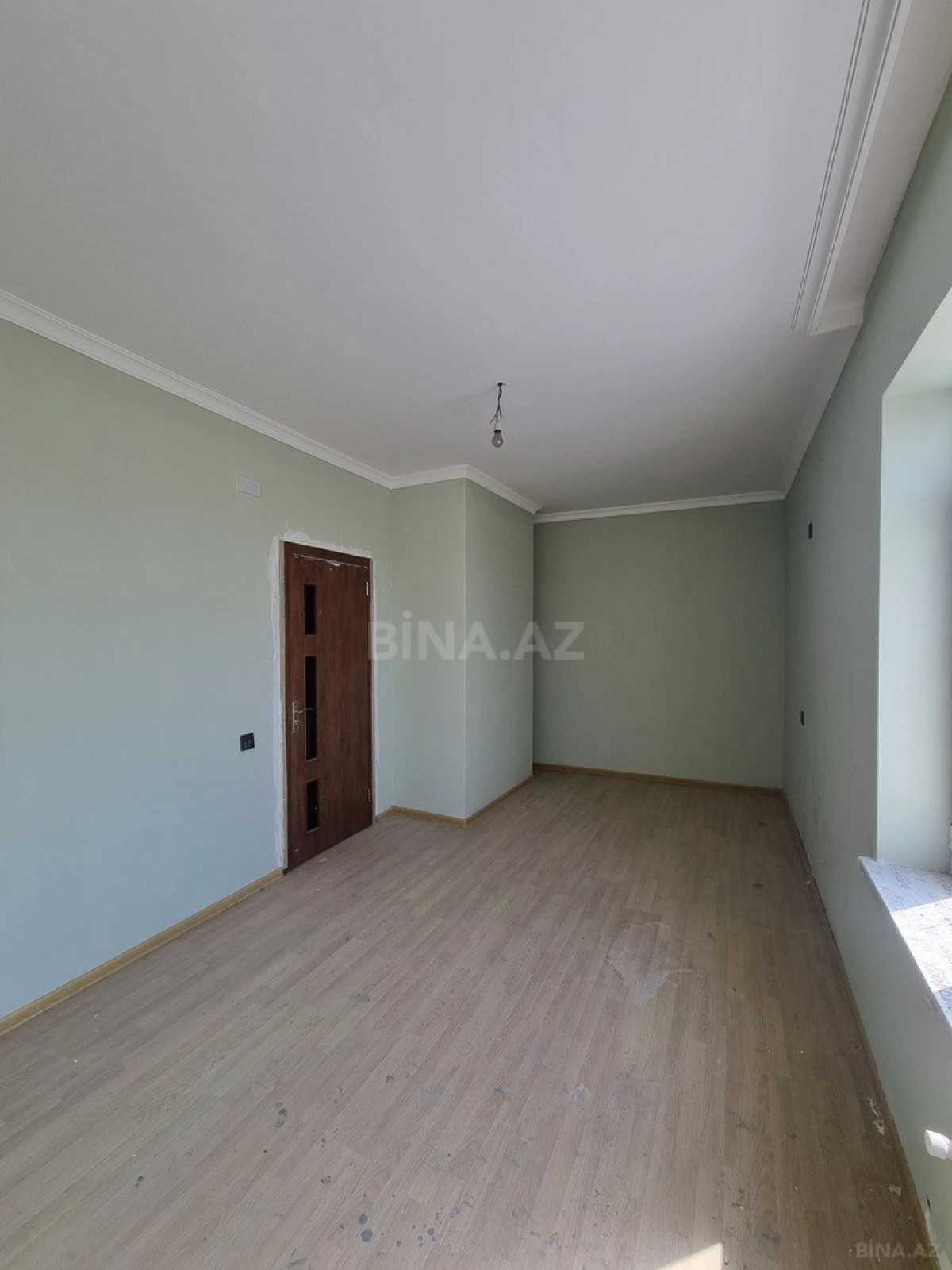Satılır 6 otaqlı mənzil 340 m²