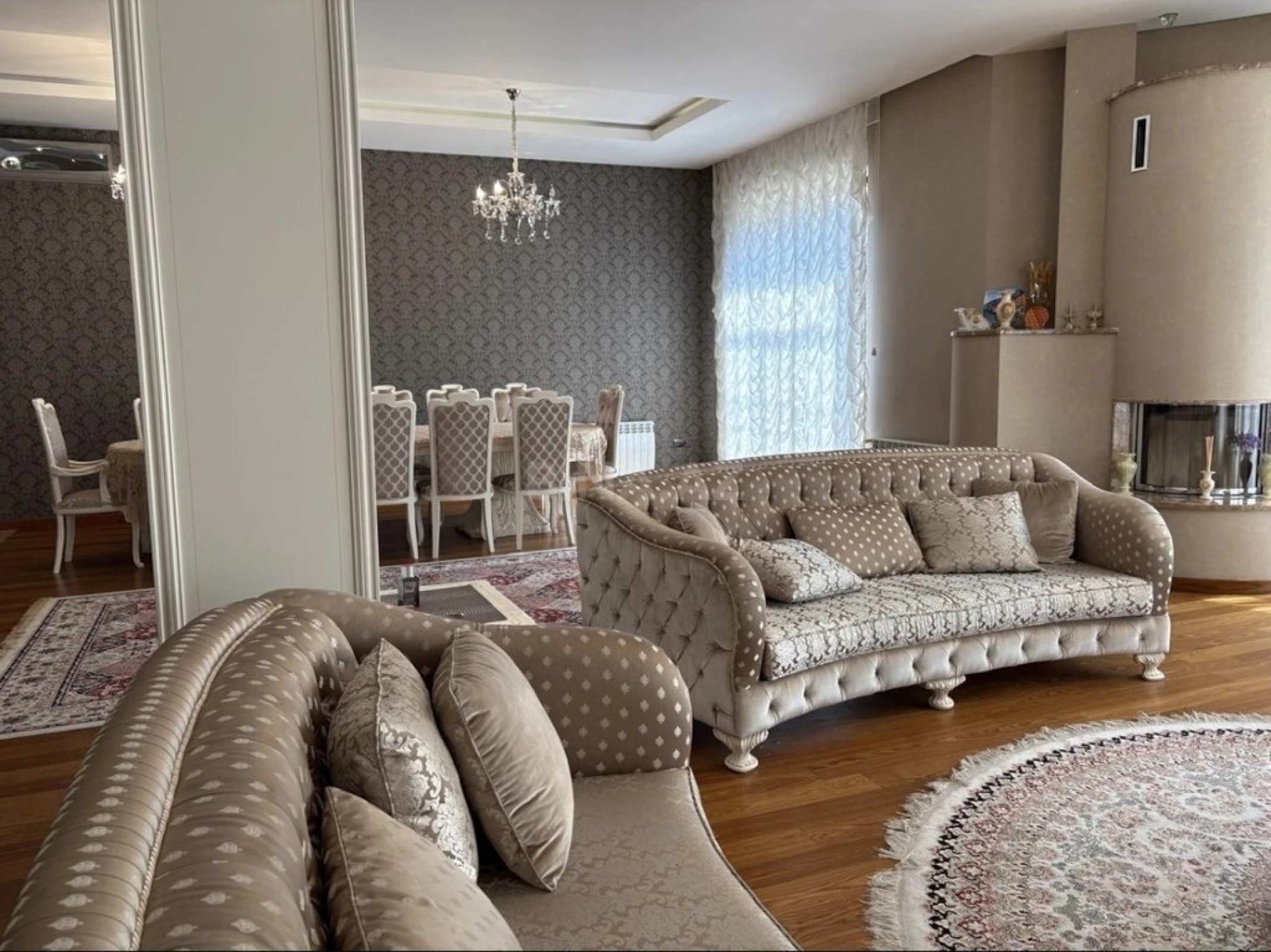Satılır 8 otaqlı həyət evi 600 m²