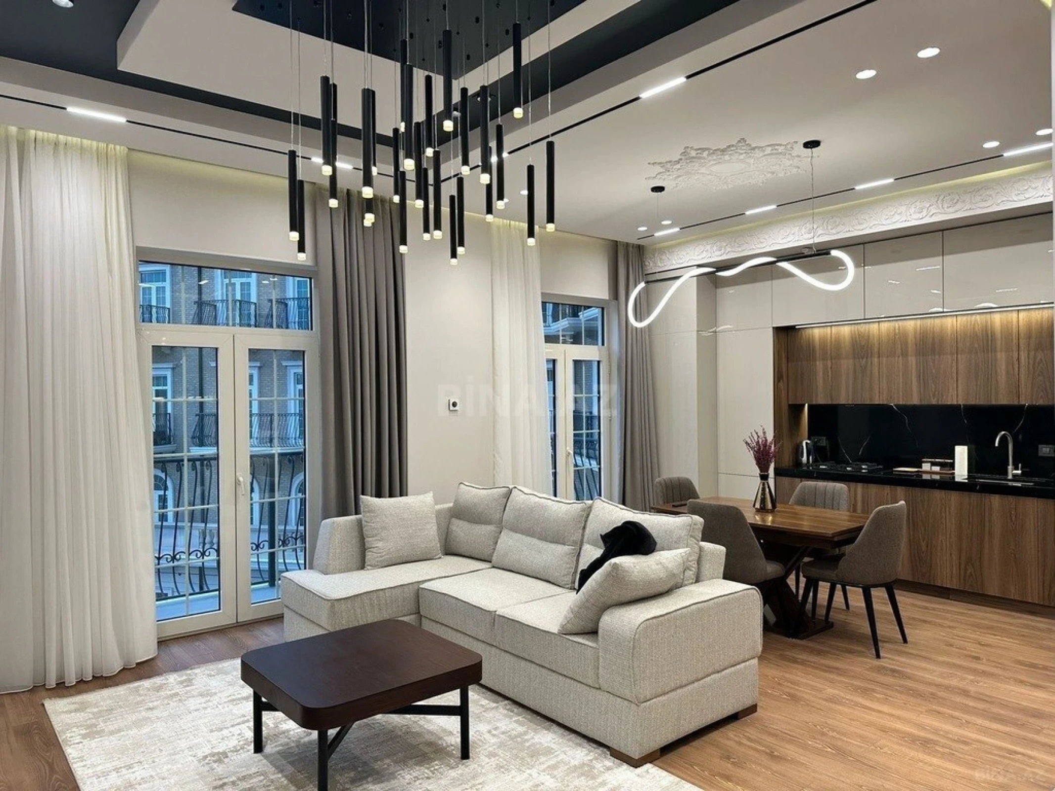 Kirayə verilir 2 otaqlı mənzil 70 m²