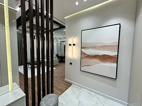 Kirayə verilir 2 otaqlı mənzil 70 m²