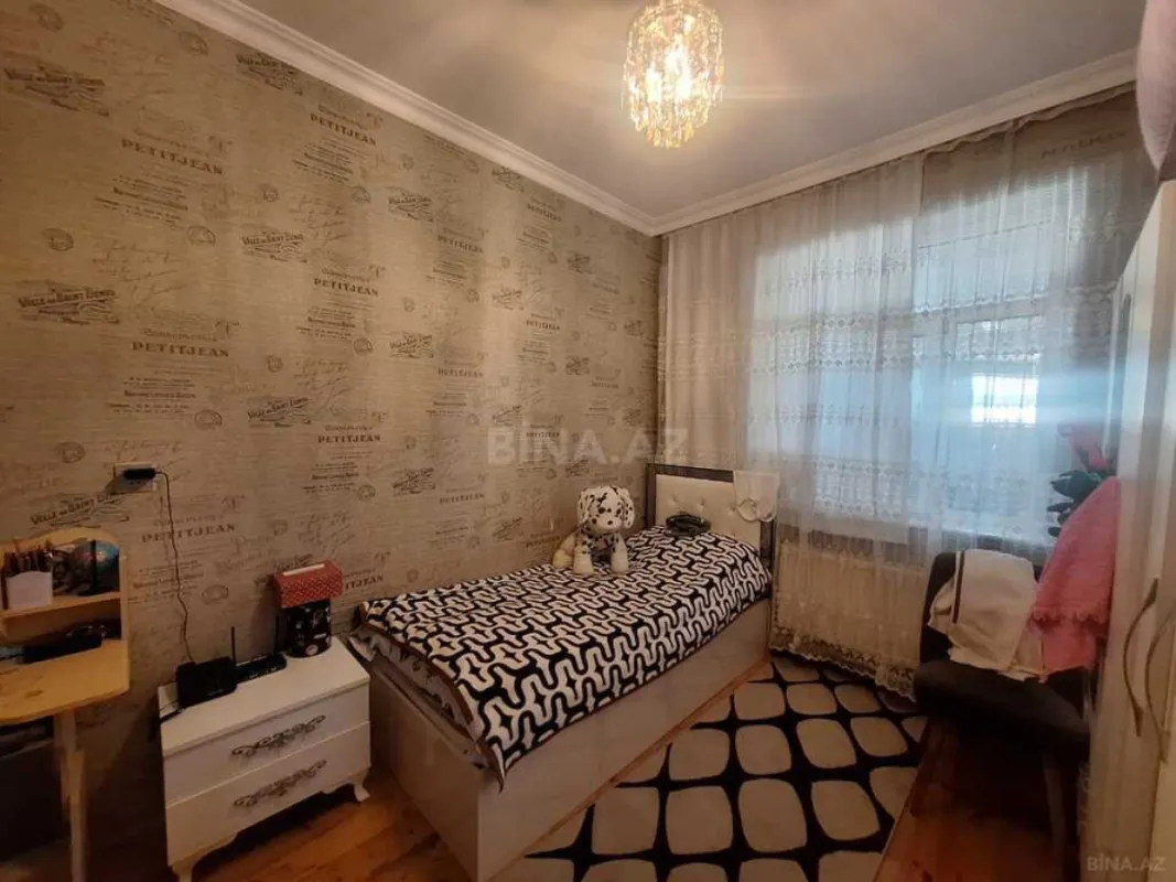 Satılır 4 otaqlı həyət evi 176 m²