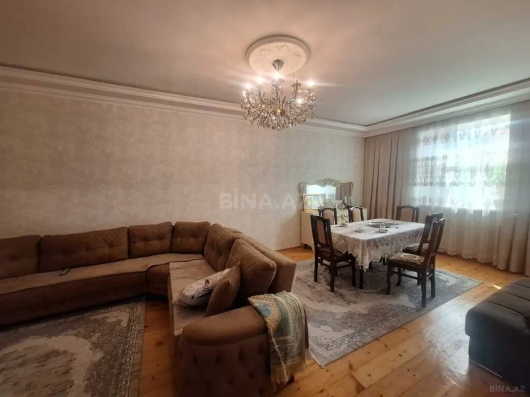 Satılır 4 otaqlı həyət evi 176 m²