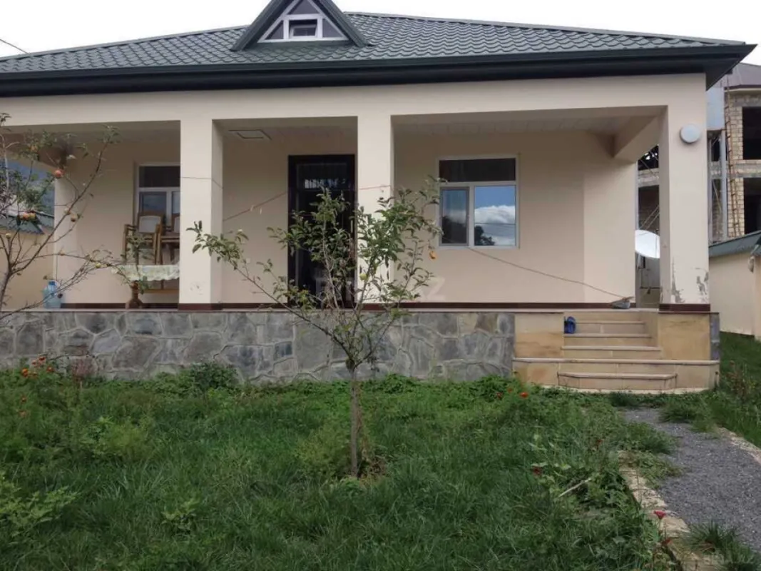 Satılır 3 otaqlı həyət evi 100 m²