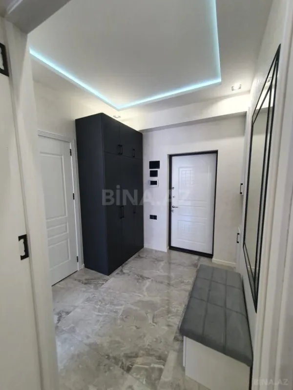 Kirayə verilir 2 otaqlı mənzil 80 m²
