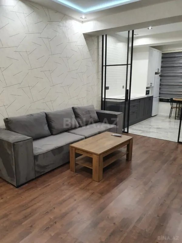 Kirayə verilir 2 otaqlı mənzil 80 m²