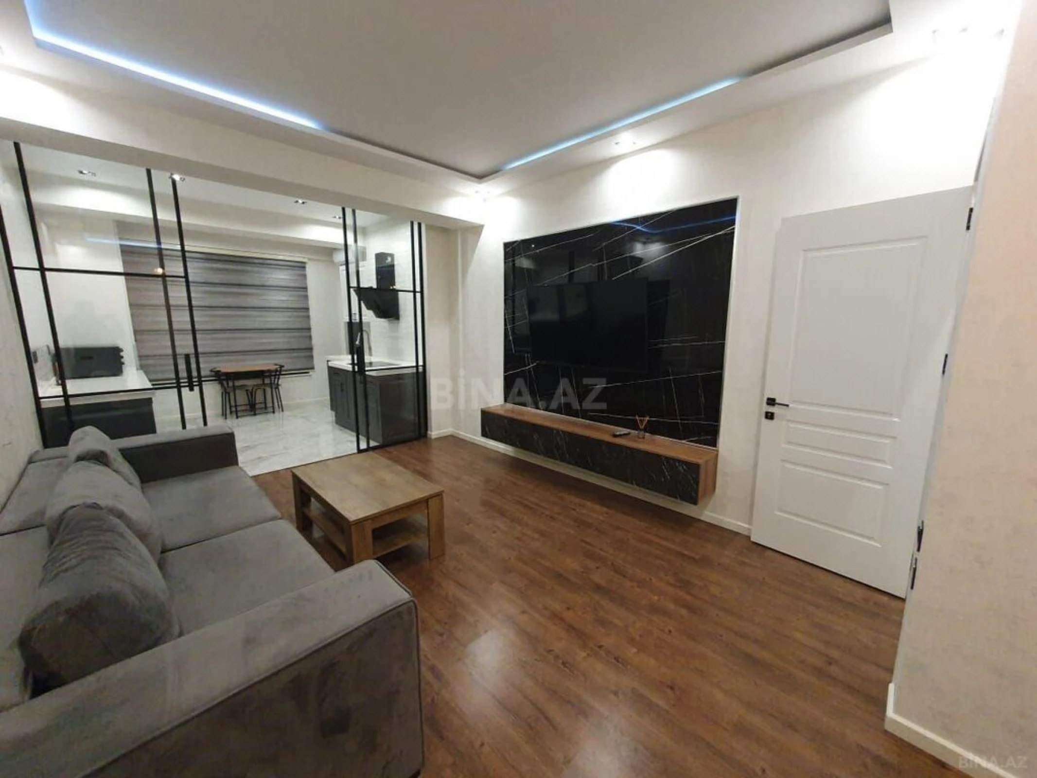 Kirayə verilir 2 otaqlı mənzil 80 m²