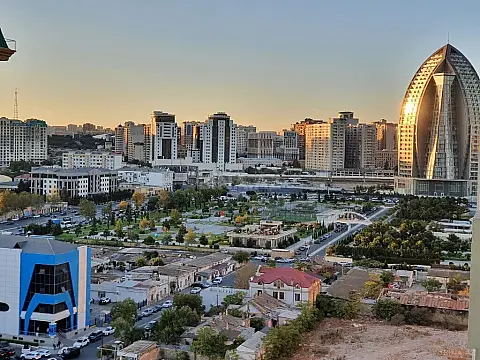 Kirayə verilir 2 otaqlı mənzil 80 m² — Bakı, Xətai 2 otaq 80.00 m²