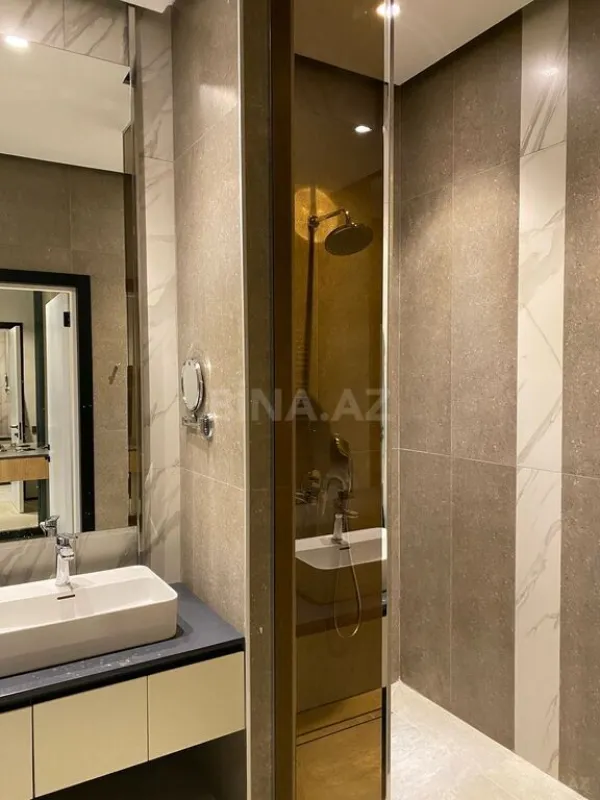 Kirayə verilir 2 otaqlı mənzil 80 m²