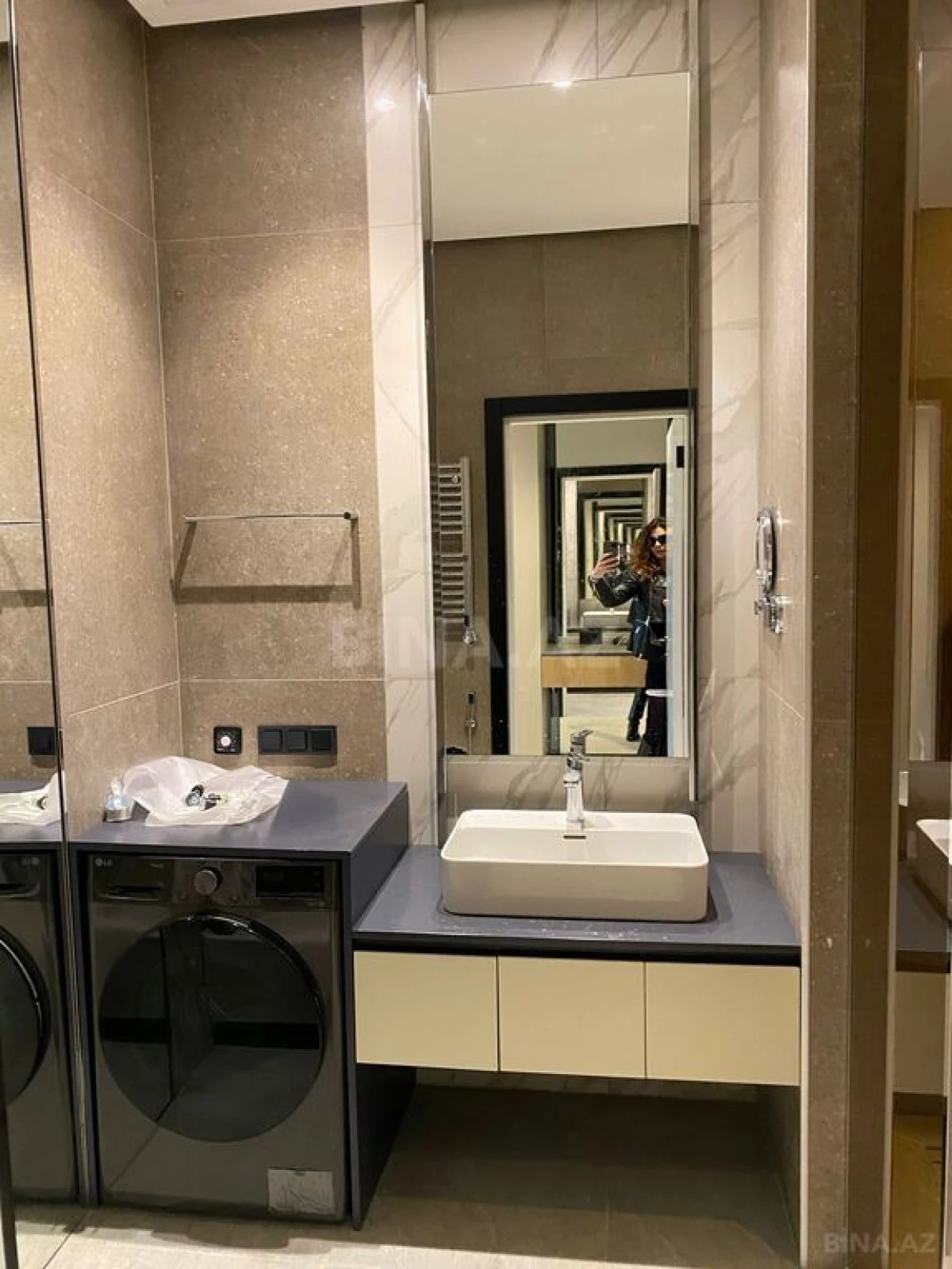 Kirayə verilir 2 otaqlı mənzil 80 m²