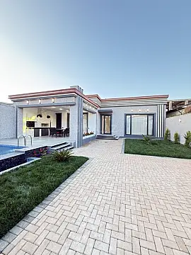 Satılır 4 otaqlı həyət evi 180 m²