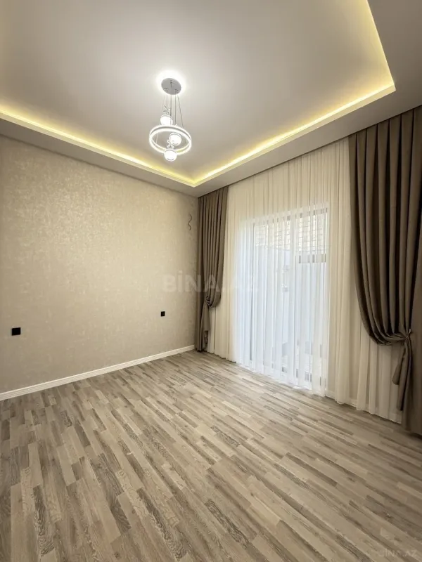 Satılır 4 otaqlı həyət evi 180 m²