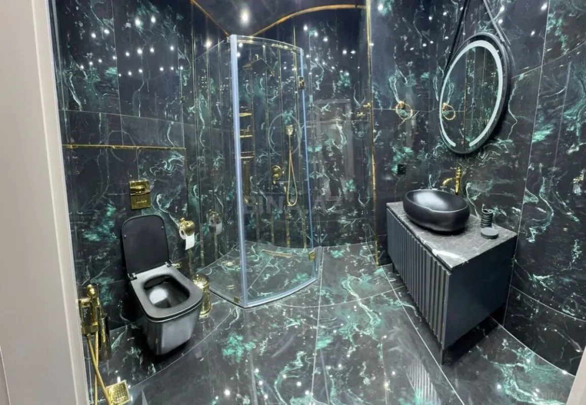 Satılır 3 otaqlı mənzil 147 m²