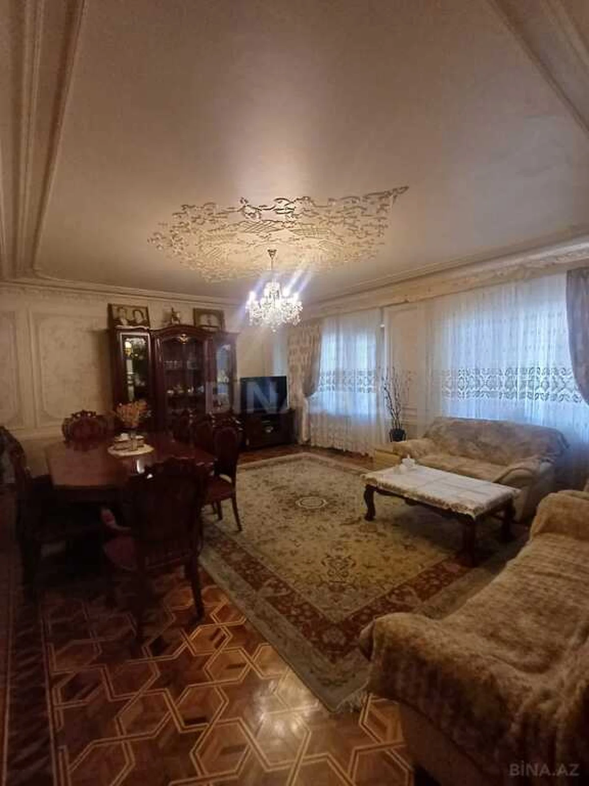 Satılır 5 otaqlı mənzil 115 m²