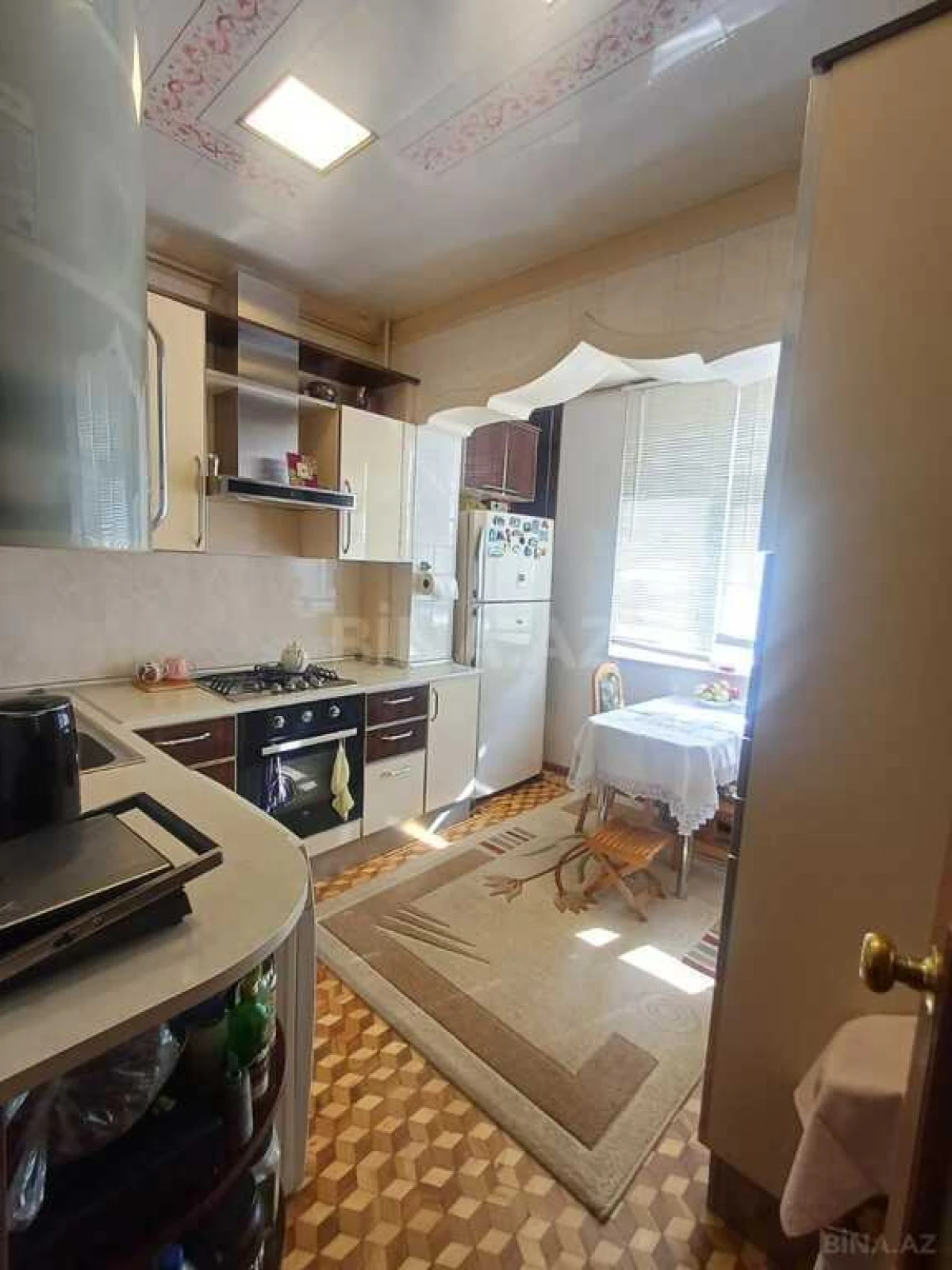 Satılır 5 otaqlı mənzil 115 m²