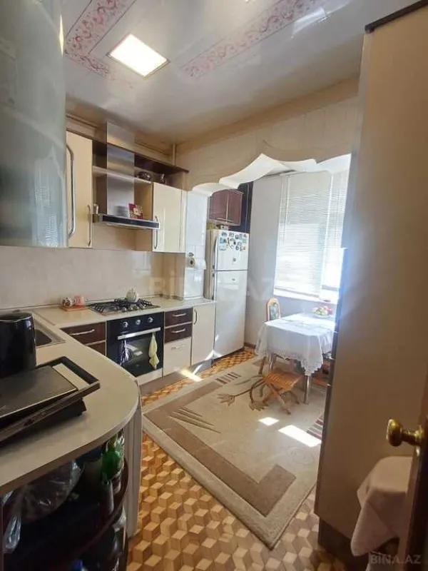 Satılır 5 otaqlı mənzil 115 m²