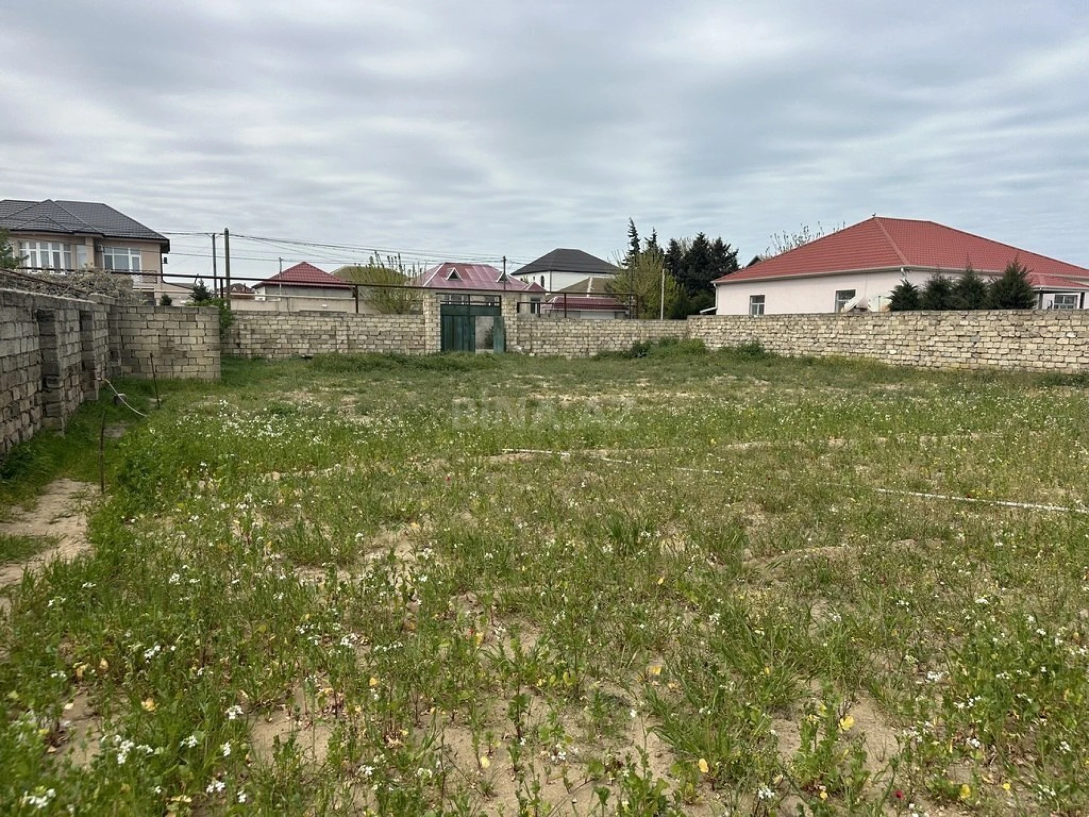 Satılır torpaq sahəsi 12 m²