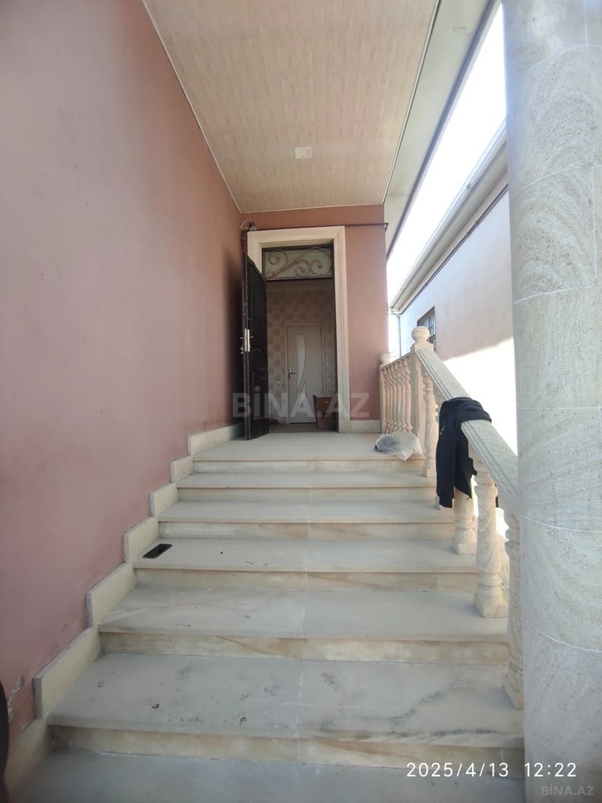 Satılır 2 otaqlı həyət evi 90 m²