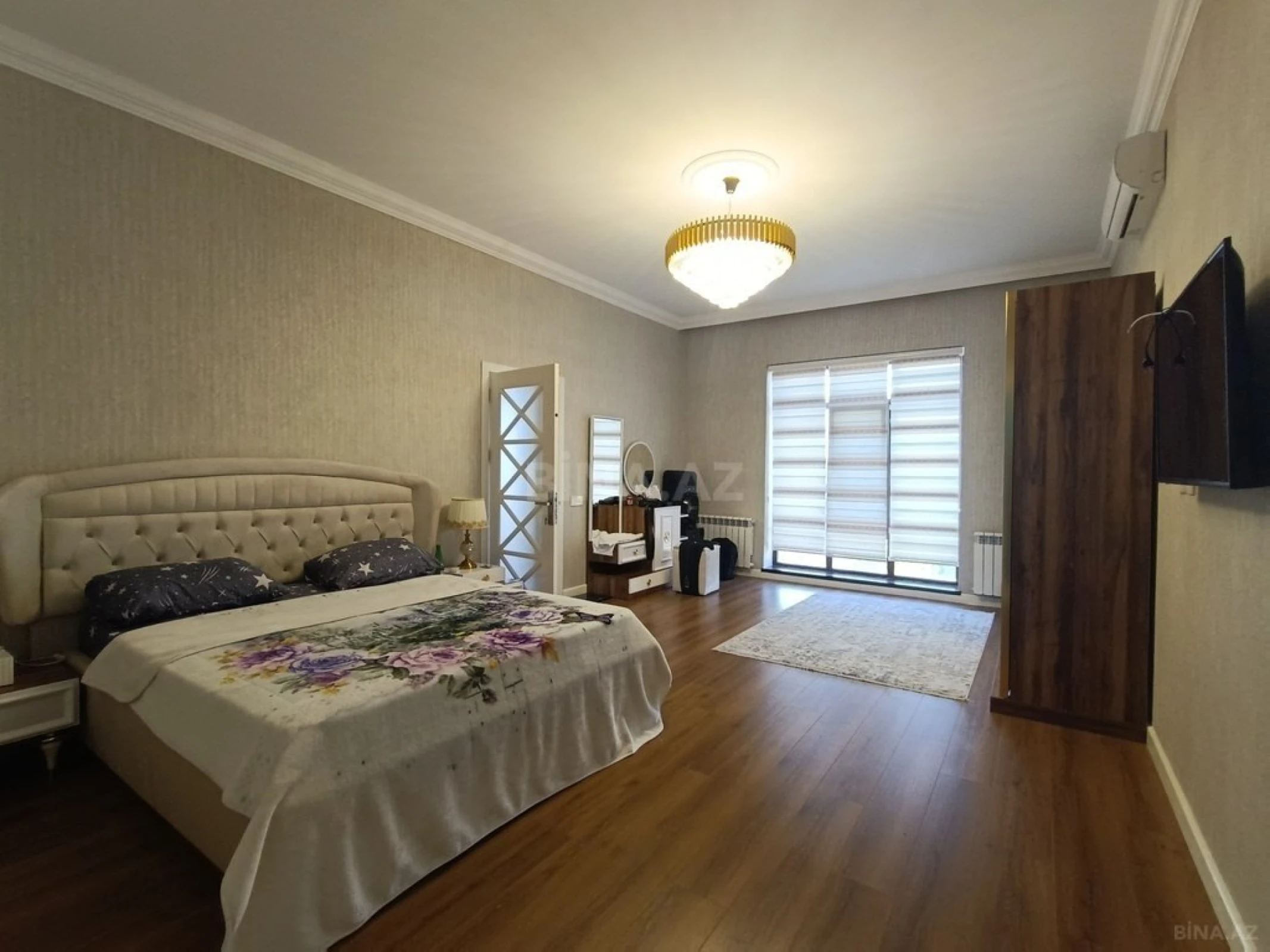 Kirayə verilir 6 otaqlı həyət evi 580 m²