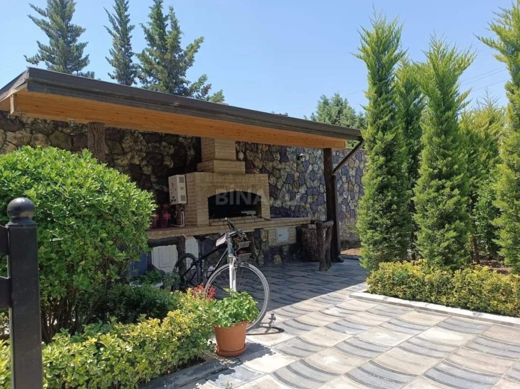 Kirayə verilir 6 otaqlı həyət evi 580 m²