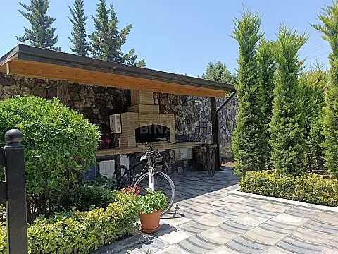 Kirayə verilir 6 otaqlı həyət evi 580 m²