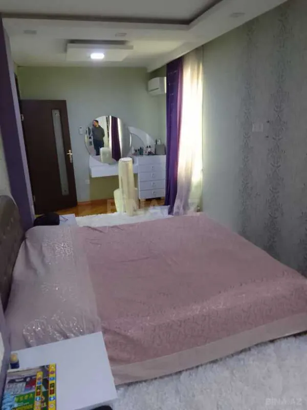Satılır 4 otaqlı mənzil 110 m²