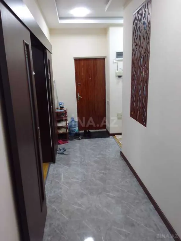 Satılır 4 otaqlı mənzil 110 m²