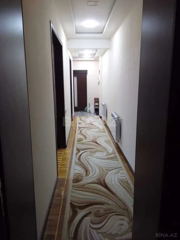 Satılır 4 otaqlı mənzil 110 m²