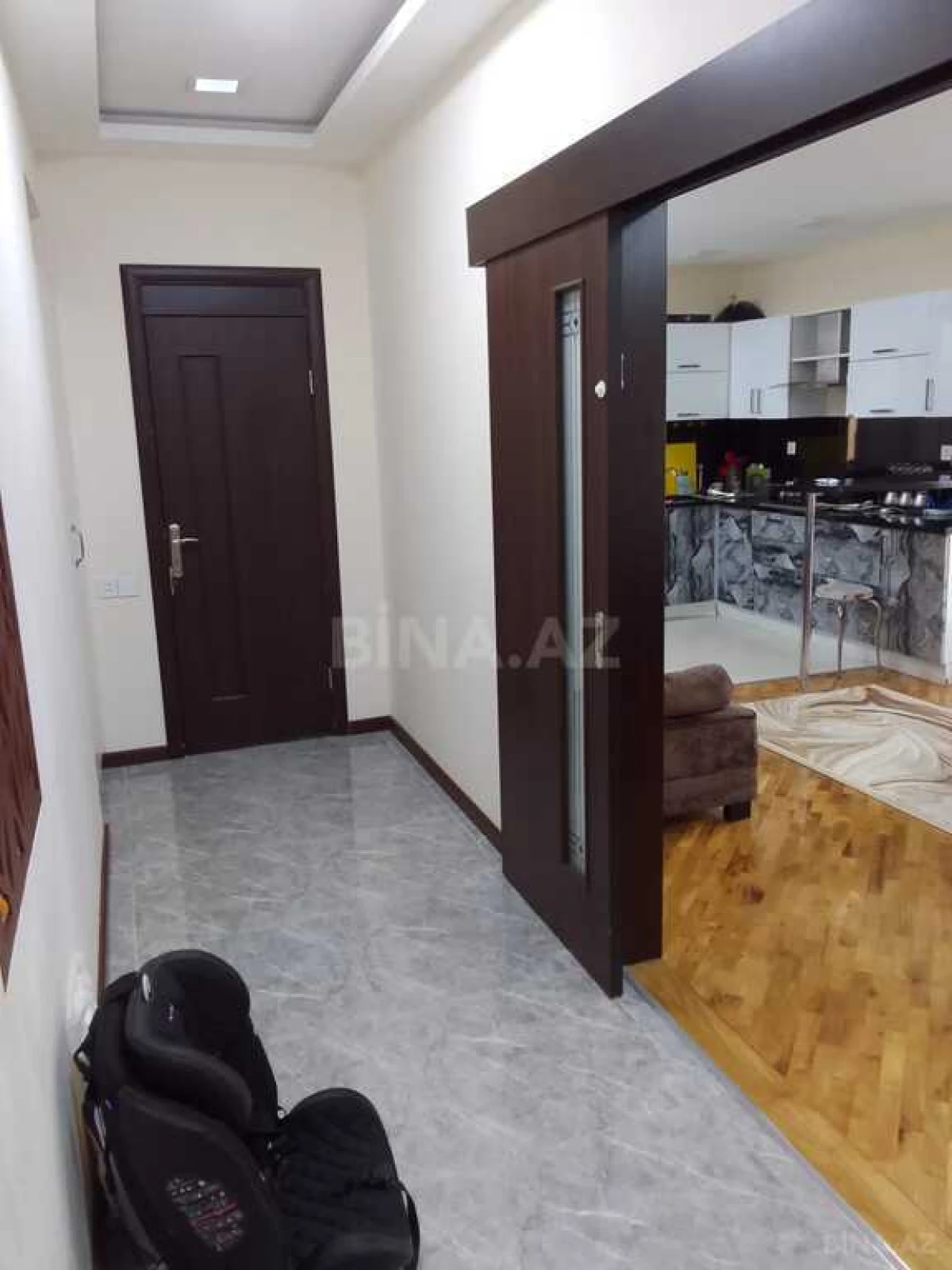 Satılır 4 otaqlı mənzil 110 m²
