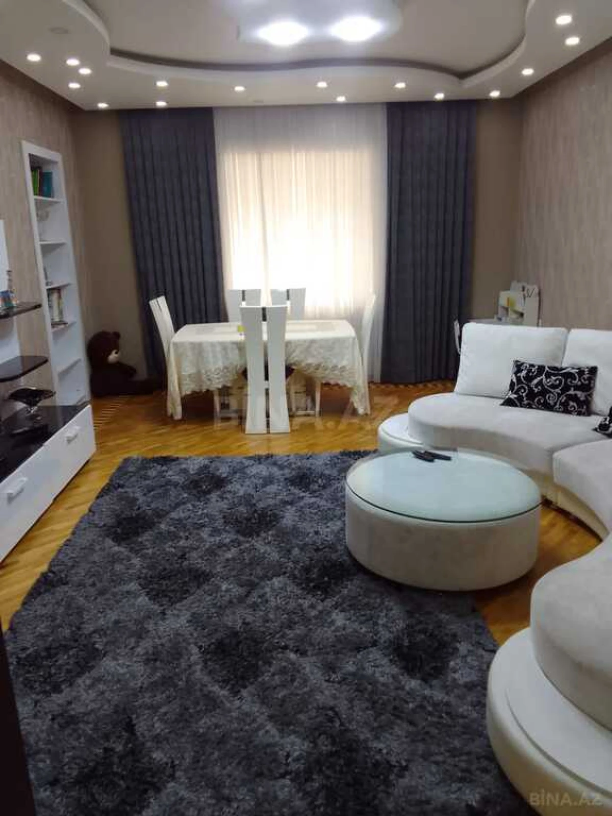 Satılır 4 otaqlı mənzil 110 m²