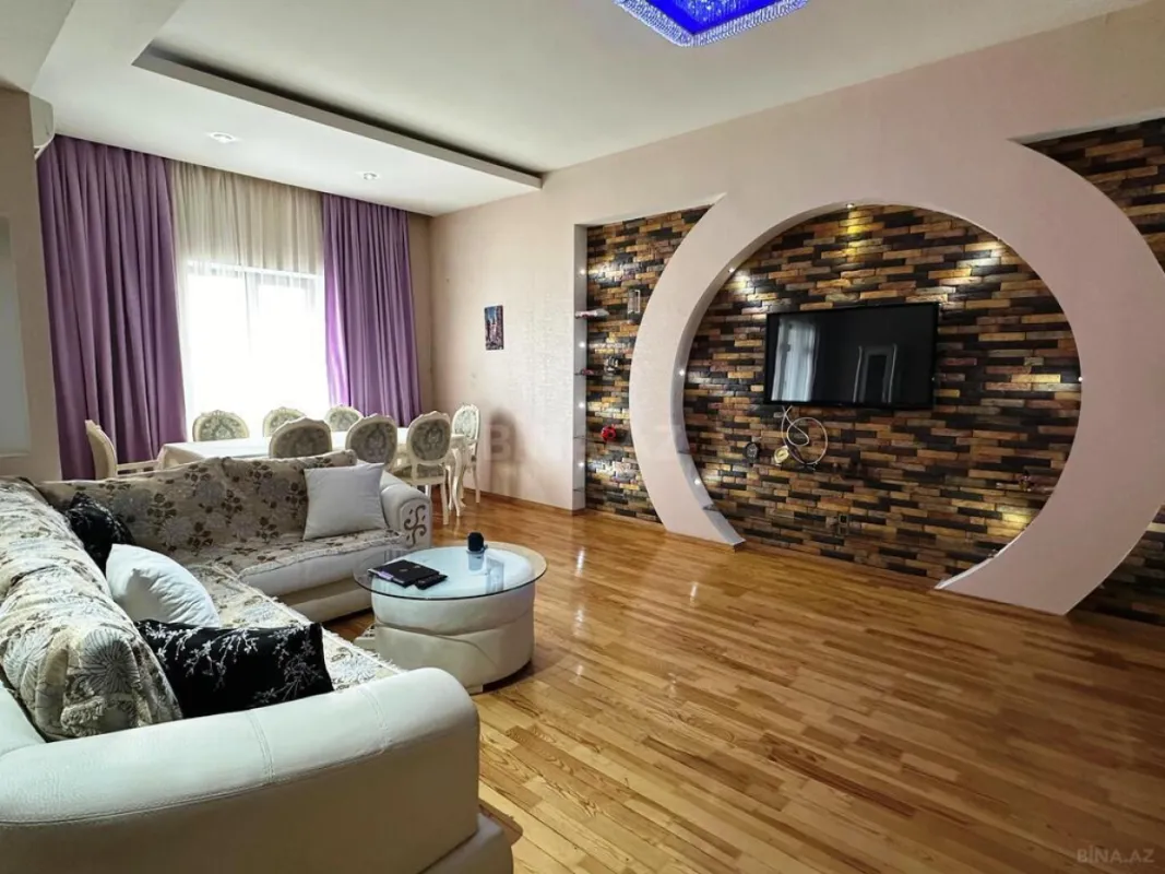 Satılır 3 otaqlı mənzil 138 m²