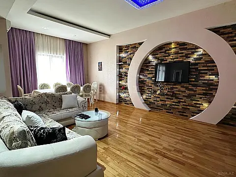 Satılır 3 otaqlı mənzil 138 m²