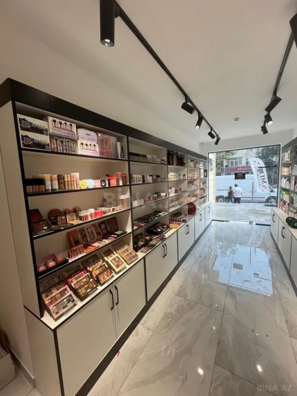 Satılır obyekt 43 m²