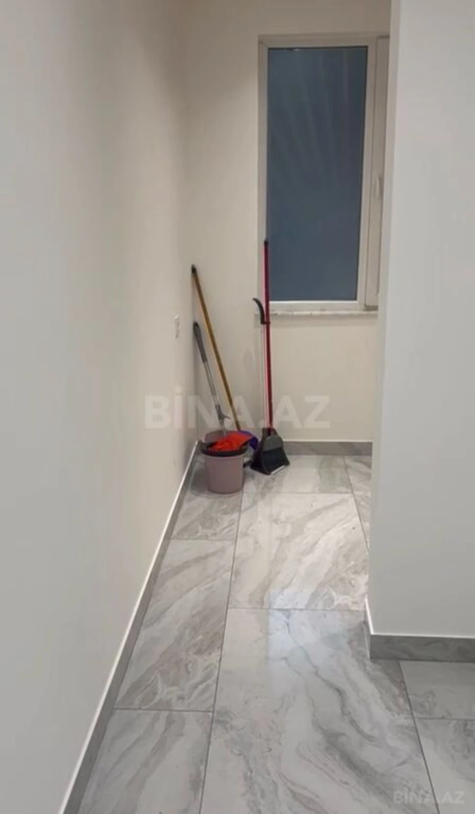 Satılır obyekt 43 m²
