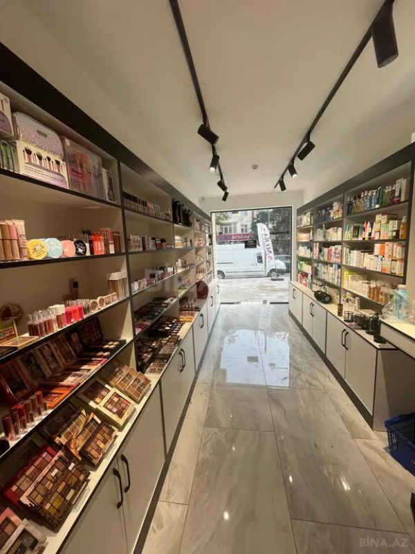 Satılır obyekt 43 m²