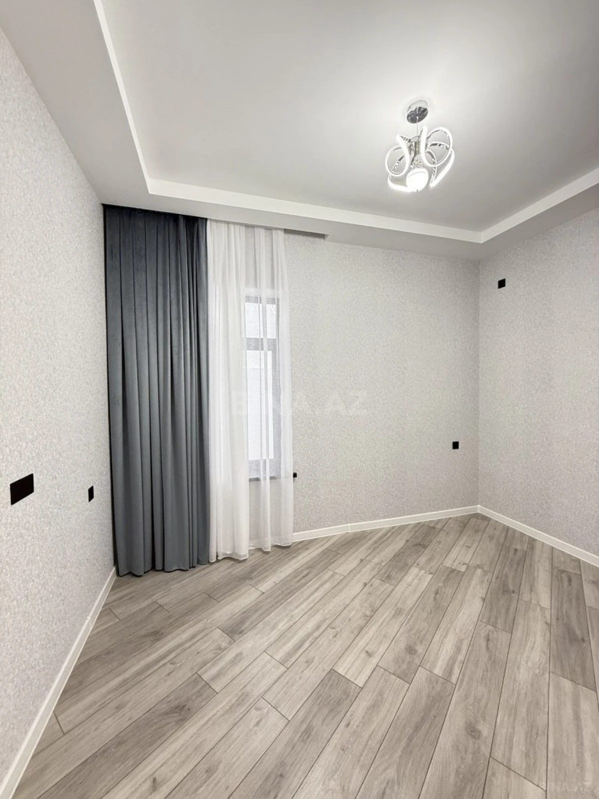 Satılır 4 otaqlı həyət evi 160 m²