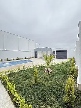 Satılır 4 otaqlı həyət evi 160 m²
