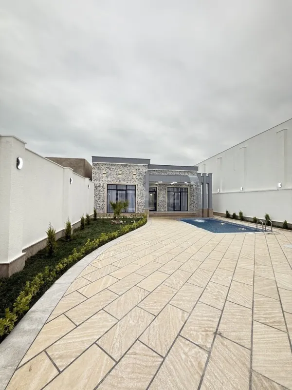 Satılır 4 otaqlı həyət evi 160 m²