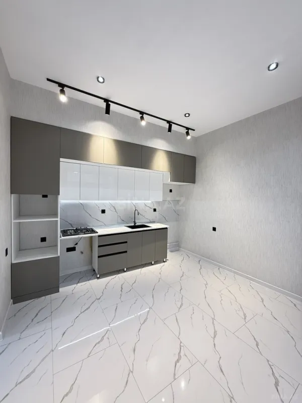 Satılır 4 otaqlı həyət evi 160 m²