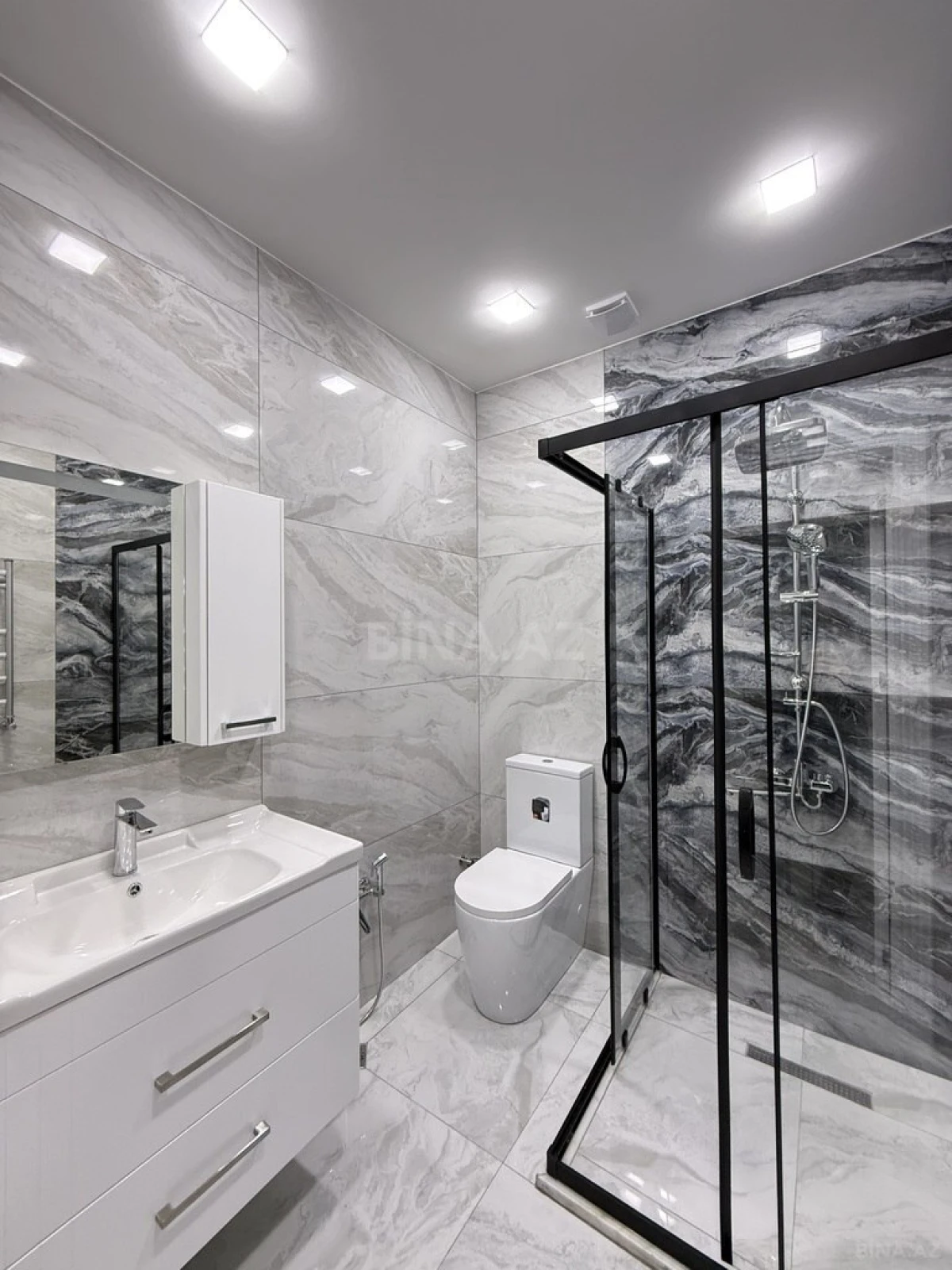 Satılır 4 otaqlı həyət evi 160 m²