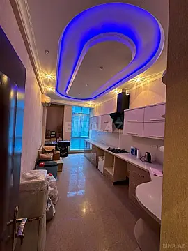 Satılır 3 otaqlı mənzil 120 m² — Bakı, İnşaatçılar 3 otaq 120.00 m²