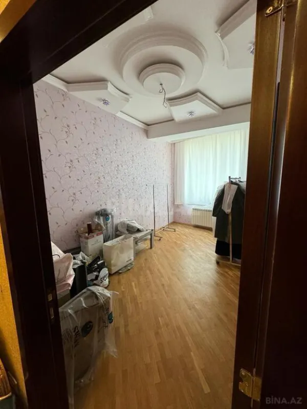 Satılır 3 otaqlı mənzil 120 m²