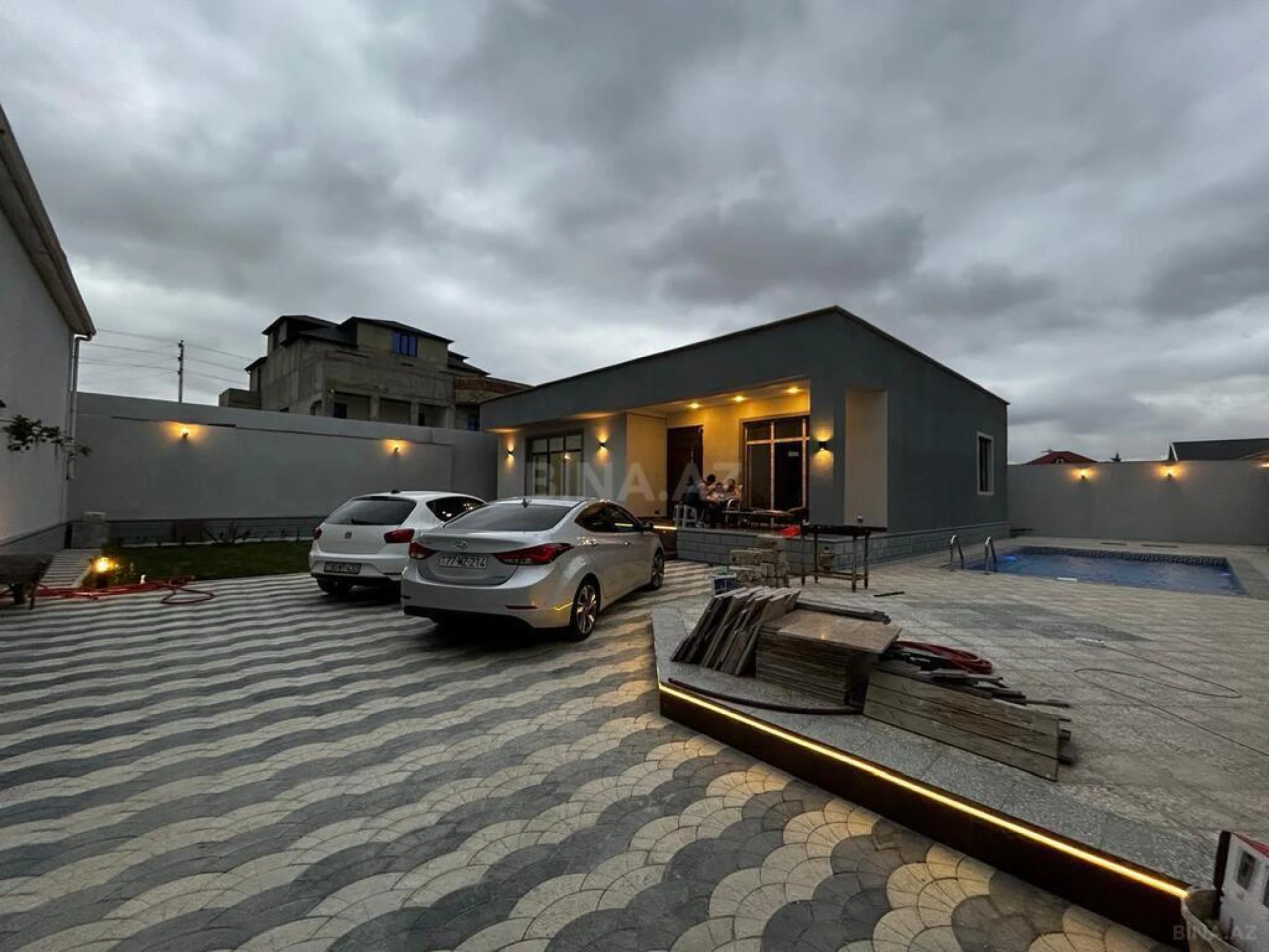 Satılır 4 otaqlı həyət evi 156 m²