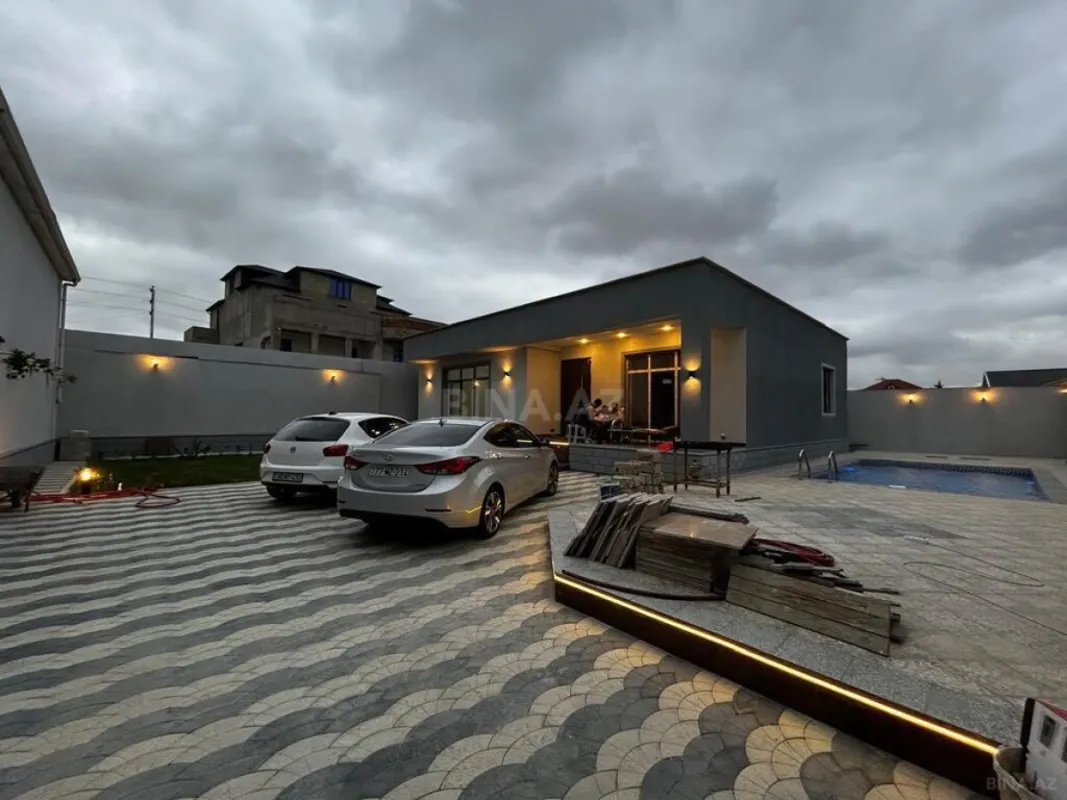 Satılır 4 otaqlı həyət evi 156 m²