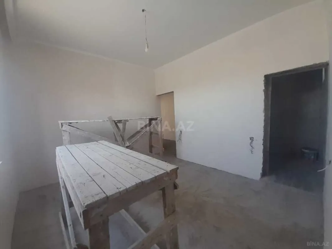 Satılır 4 otaqlı həyət evi 156 m²