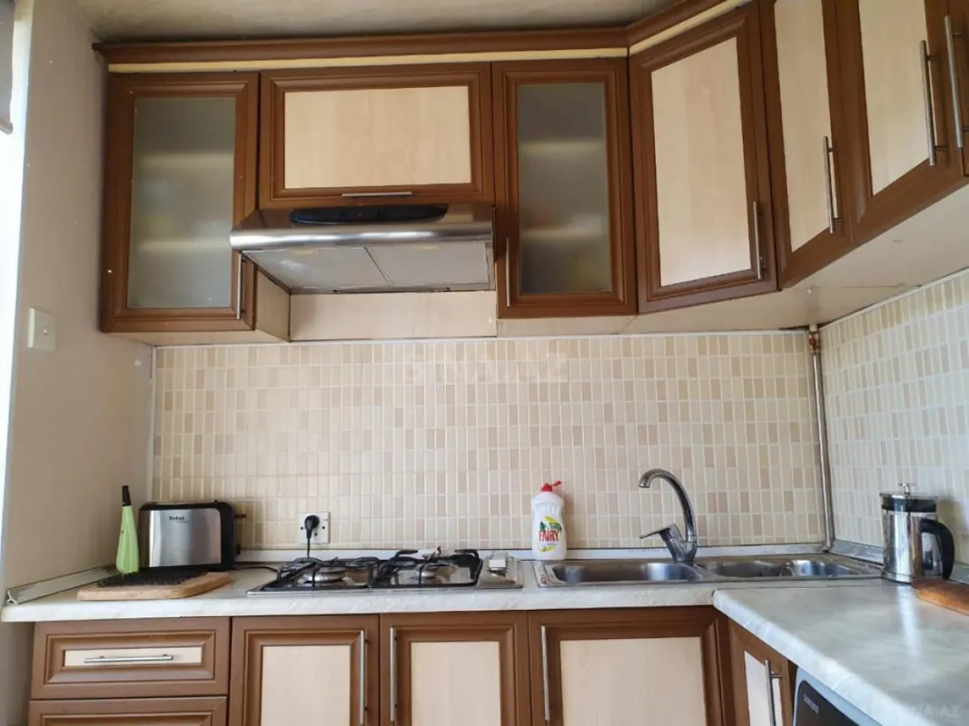 Kirayə verilir 2 otaqlı mənzil 50 m²