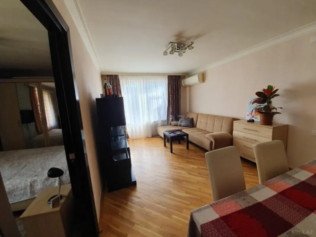 Kirayə verilir 2 otaqlı mənzil 50 m²