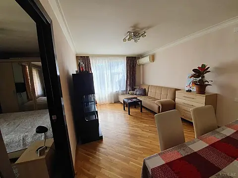 Kirayə verilir 2 otaqlı mənzil 50 m²